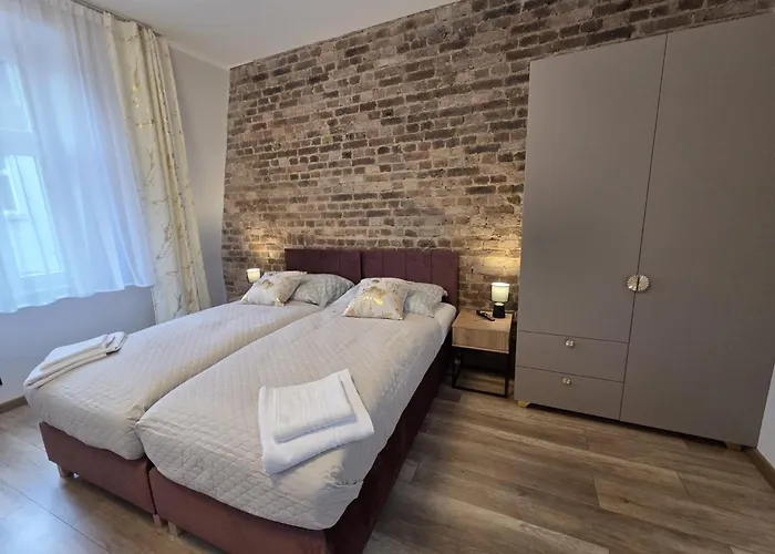 Placeo * קטוביץ